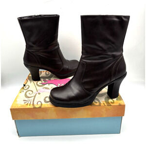 Vintage 00s Y2K Mudd 'CHARLOT' Brown Faux Leather Block Heel Mid Calf Boots 9M